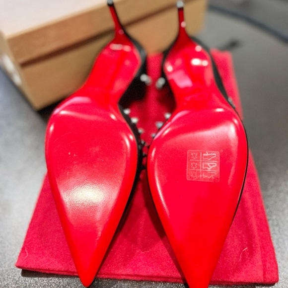 Louboutin Irishell 85 Nappa Leather Gun Metal Studs 38.5 Heels - Picture 4 of 6